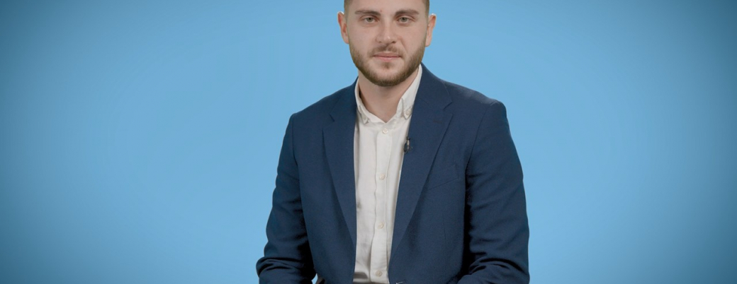 Charles Emmanuel, chargé de clientèle